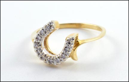 Diamond Horseshoe Ring in Yellow Gold MAIN