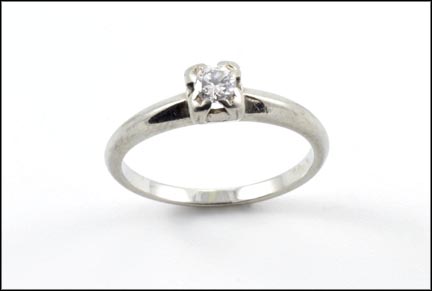 Diamond Engagement Ring in White Gold LARGE