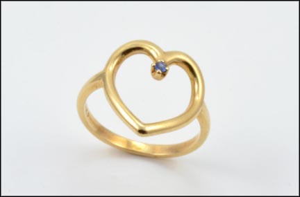 Sapphire In Heart Shape Ring in 14K Yellow Gold MAIN