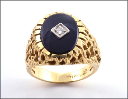 Onyx with Center Stone Ring in 14K Yellow Gold MAIN