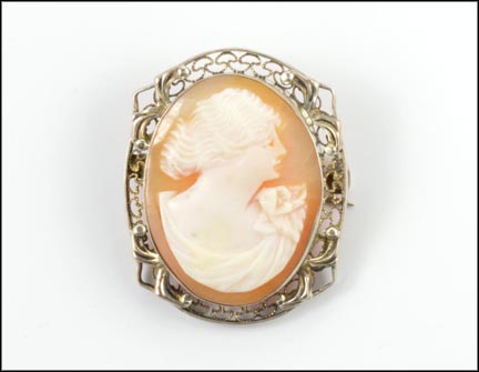 Cameo In Silver Filigree Pin 1930-40s in Silver MAIN