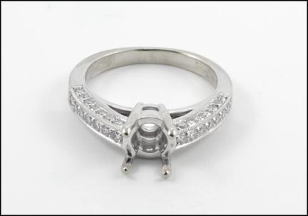 Multi Diamond Loose Ring Mounting in 18K White Gold MAIN