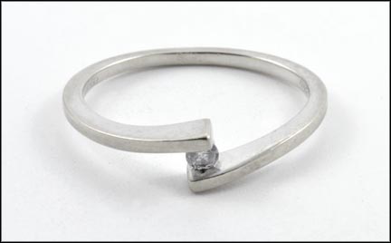 Diamond Ring in 10K White Gold LARGE