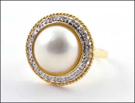 Mabe' Pearl and Multi Clear Stone Ring in 14K Yellow Gold MAIN
