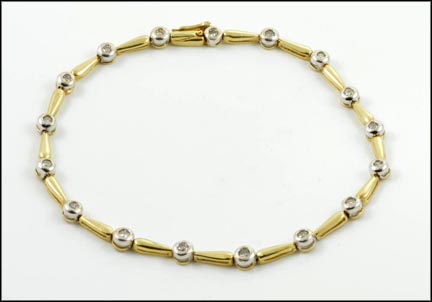 Multi Diamond Bracelet in 10K Yellow Gold LARGE
