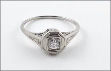 Vintage Diamond Ring in 18K White Gold MAIN