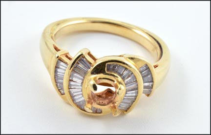 Loose Set Diamond Baguette Accents Ring in Yellow Gold MAIN
