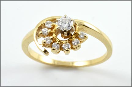 Center Diamond .15 ct. with Accents Ring in 18K Yellow Gold MAIN