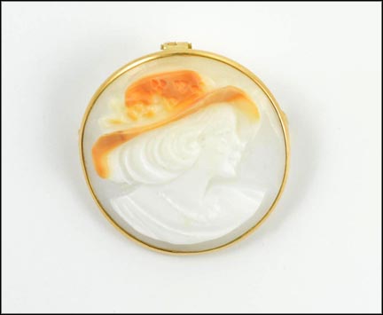 Deep Cut 1960s Shell Cameo Pin or Pendant in 14K Yellow Gold LARGE