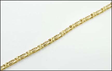 Diamond Bracelet in 14K Yellow Gold LARGE