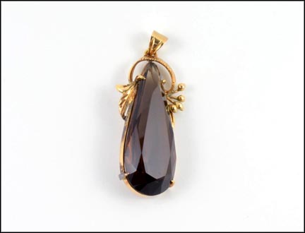 Large Smoky Quartz Pendant in Yellow Gold MAIN