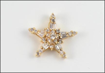 Diamond Star Pendant in 14K Yellow Gold LARGE