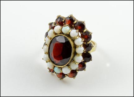 Garnet and Opal Ring in Yellow Gold MAIN