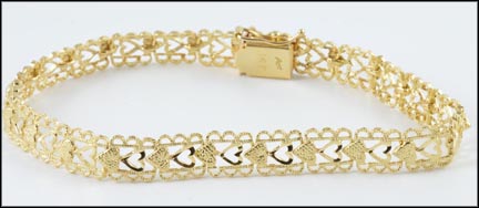 Diamond Cut Heart and Lacy Bracelet in 14K Yellow Gold LARGE