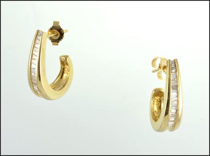Diamond Baguette Earrings in Yellow Gold MAIN
