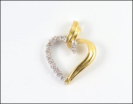 Diamond Heart Pendant in 14K Yellow Gold LARGE