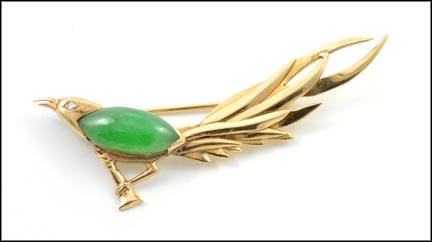 Jadeite Bird Pin in 14K Yellow Gold MAIN