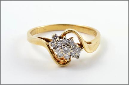 Diamond Cluster Ring in 14K Yellow Gold MAIN