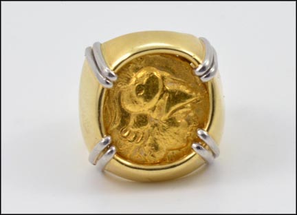 Men's Coin Ring in Yellow and White Gold MAIN