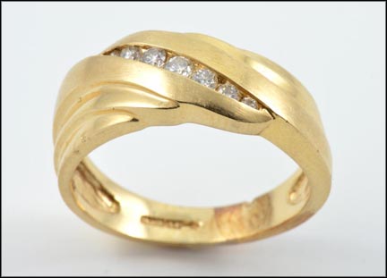 Men's Seven-Stone Diamond Band in 14K Yellow Gold MAIN