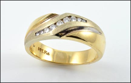 Nine-Stone Vertical Channel Diamond Band in 14K Yellow Gold MAIN