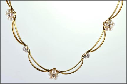 Pearl and Diamond Necklace in 14K Yellow Gold MAIN