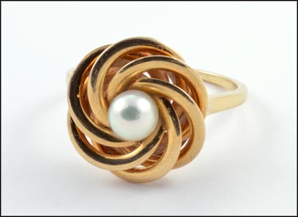 Pearl Swirl Ring in 14K Yellow Gold MAIN