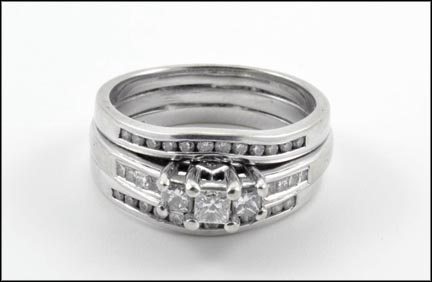 Princess and Round Brilliant Cut Diamond Bridal Set in 14K White Gold MAIN