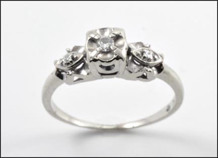 Round Brilliant Cut Diamond Estate Ring in 14K White Gold MAIN