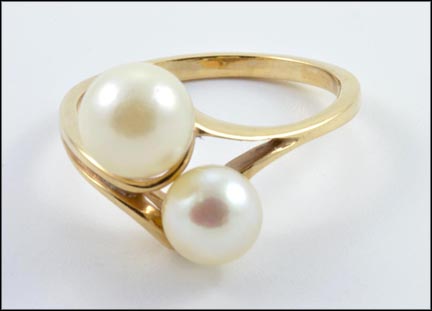 8 and 6 mm Two Pearl Ring in 10K Yellow Gold MAIN