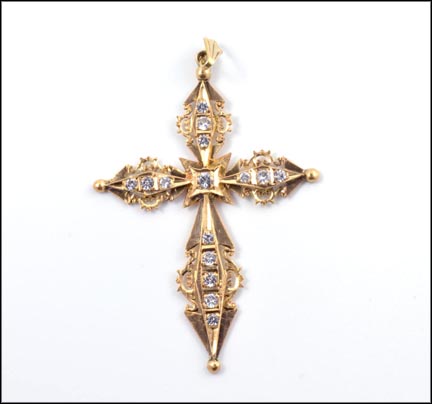 1910's Large Cross Pendant in 18K Yellow Gold LARGE