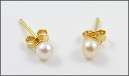 4 mm Pearl Stud Earrings in 18K Yellow Gold LARGE