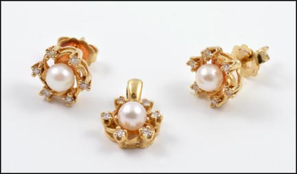 Pearl Diamond Earrings and Pendant Set in 14K Yellow Gold LARGE