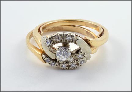 Round Brilliant Cut Diamond Bridal Ring in 14K Yellow Gold MAIN