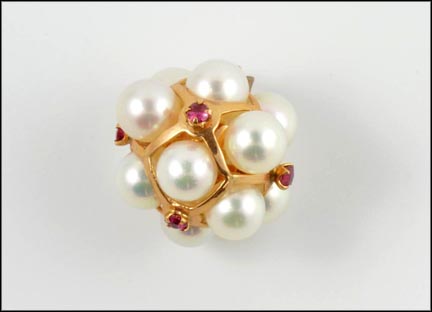 Pearl and Ruby Pendant in 14K Yellow Gold MAIN