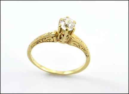 Round Brilliant Cut Engraved Diamond Solitaire Ring in 14K Yellow Gold LARGE