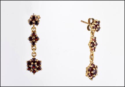 Three Cluster Garnet Earrings in Yellow Gold and Sterling Silver MAIN