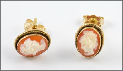Cameo Earrings in 10K Yellow Gold LARGE