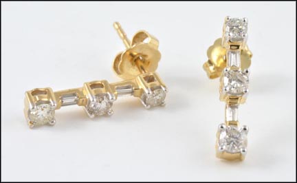Three-Stone Diamond Earrings in Yellow Gold LARGE