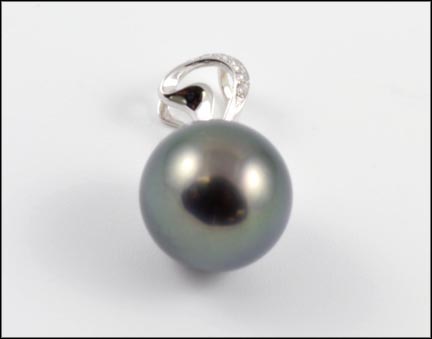 12 mm Black Pearl and Diamond Pendant in 18K White Gold LARGE