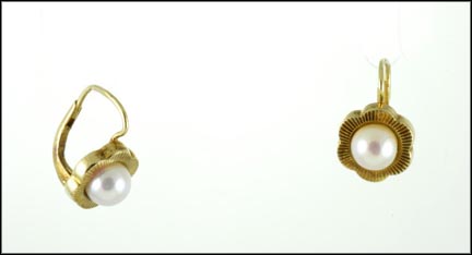 Pearl Leverback Earrings in 14K Yellow Gold LARGE