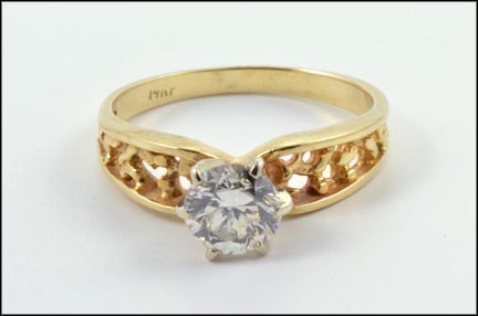Round Brilliant Cut I2/H Diamond Solitaire Ring in 14K Yellow Gold LARGE