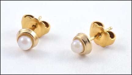 Pearl Stud Earrings in Yellow Gold LARGE