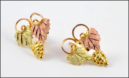 Black Hills Gold Earrings in 10K Black Hills Gold LARGE