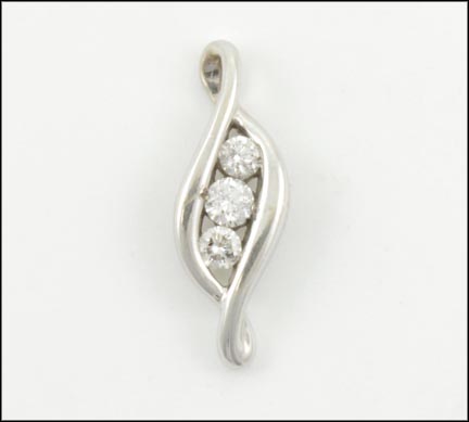 Round Brilliant Cut Diamond Pendant in 14K White Gold LARGE