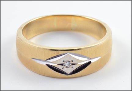 Textured Diamond Wedding Band in 14K Yellow Gold MAIN