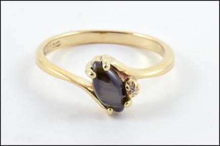 Black Star Sapphire Ring in 10K Yellow Gold LARGE
