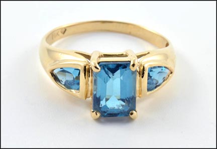 Blue Topaz Ring in 14K Yellow Gold MAIN