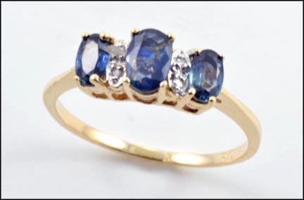 Iolite and Diamond Ring in Yellow Gold MAIN