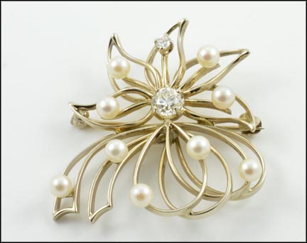 Euro Cut Pearl and Diamond Pin in 14K White Gold MAIN